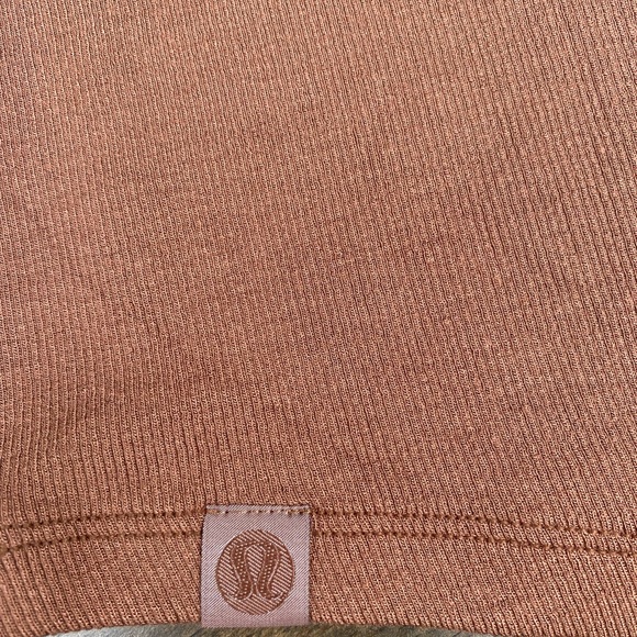 lululemon athletica Short Sleeve Tee Brown - Picture 5 of 8